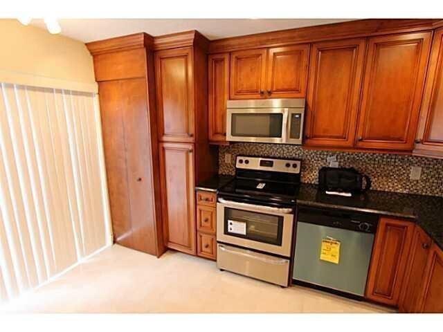 140 SE 12th Ave in Pompano Beach, FL - Building Photo - Building Photo