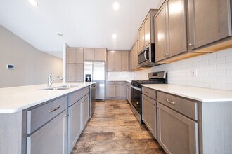 5109 Mustang Dr in Woodbury, MN - Building Photo - Building Photo