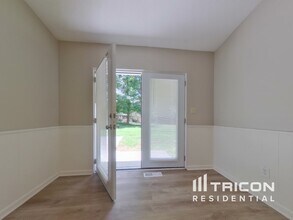 864 Regency Ct NW in Lawrenceville, GA - Foto de edificio - Building Photo