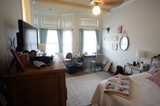 2802 Nueces St, Unit 212 in Austin, TX - Building Photo - Building Photo