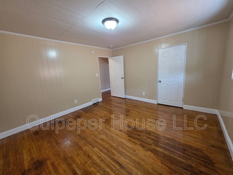 2209 W Laskey Rd in Toledo, OH - Building Photo