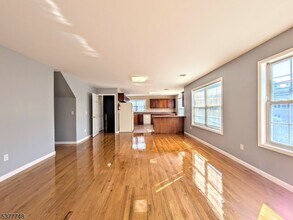 150 Orange St in Bloomfield, NJ - Building Photo - Building Photo