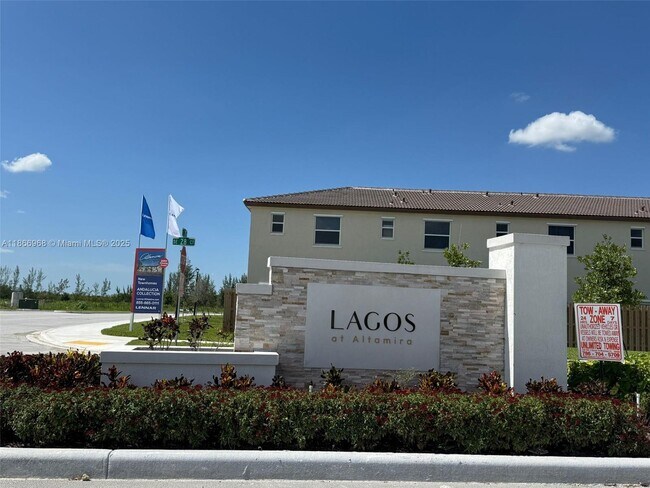 2794 SE 26th Ave in Homestead, FL - Building Photo - Building Photo