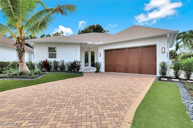 2515 Royal Palm Ct