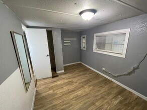 6954 Pompeii Rd in Orlando, FL - Foto de edificio - Building Photo