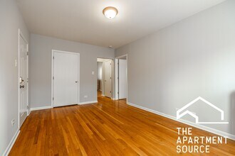 5746 N Winthrop Ave, Unit 303 in Chicago, IL - Building Photo - Building Photo