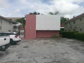 461 SW 7th St in Miami, FL - Building Photo - Building Photo