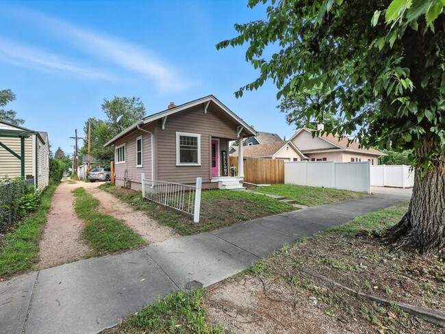 326 N Sheridan Ave in Colorado Springs, CO - Foto de edificio - Building Photo