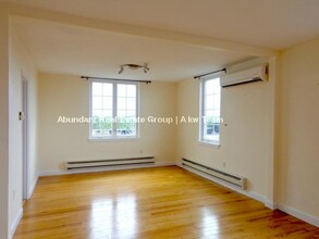 60 Brattle St, Unit penthouse in Cambridge, MA - Building Photo - Building Photo