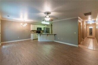 2110 E Cinnamon Way in Fayetteville, AR - Building Photo - Building Photo
