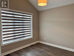 28 Harvest Dr in Niagara-On-The-Lake, ON - Building Photo - Building Photo