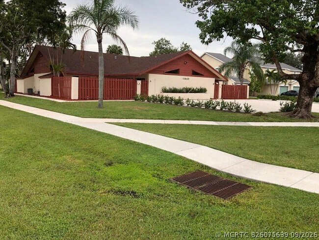 property at 13825 Yarmouth Dr