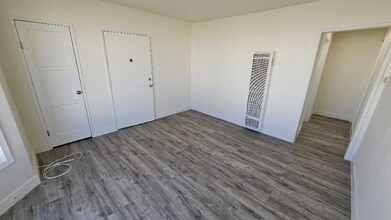 3011 Carmona Ave in Los Angeles, CA - Building Photo - Building Photo