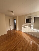 30 Hanson St, Unit 3 in Somerville, MA - Building Photo