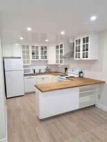 1877 5th Av W in Vancouver, BC - Building Photo