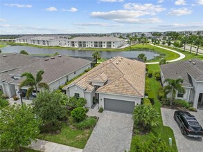 5994 Berwick Ln in Ave Maria, FL - Foto de edificio - Building Photo