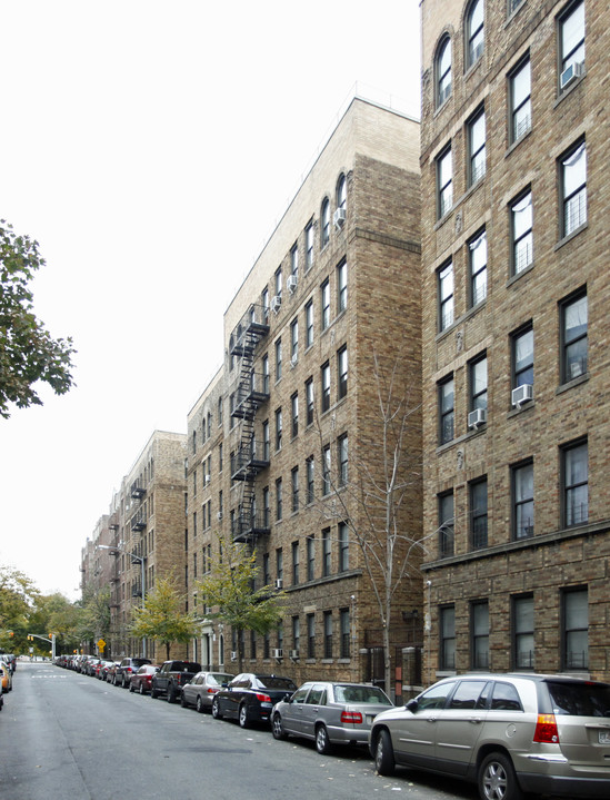 Rayan Apartments in Bronx, NY - Foto de edificio