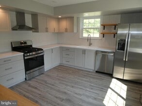 10 Grasmur Ct in Berlin, NJ - Building Photo - Building Photo