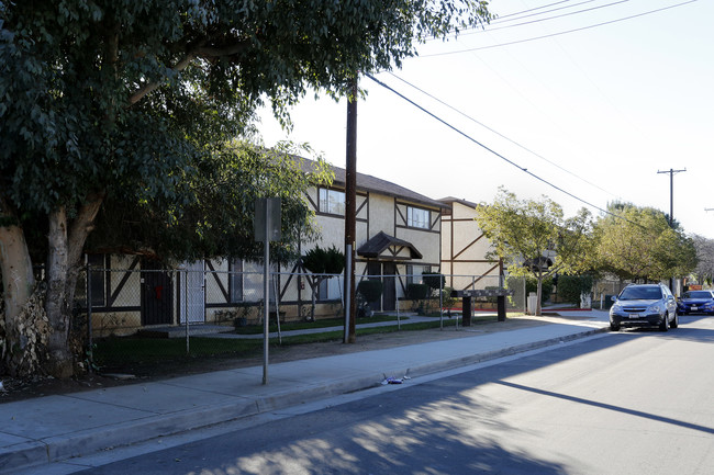 Webster Townhomes in Moreno Valley, CA - Building Photo - Building Photo