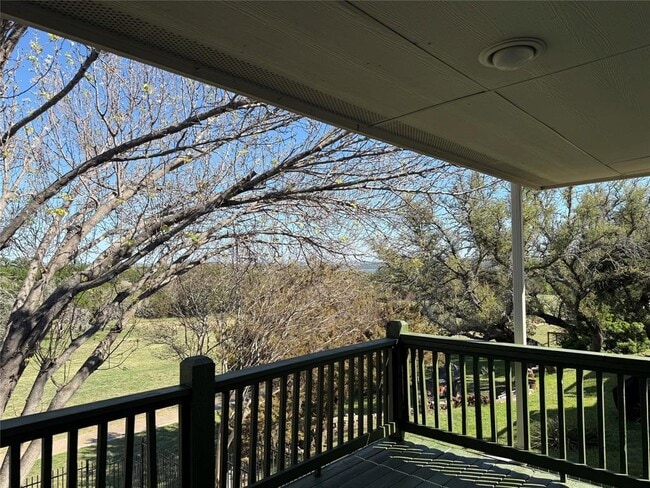 3209 MacArthur Ave in Lago Vista, TX - Building Photo - Building Photo