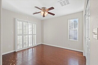 4790 Greencombe Ct in Las Vegas, NV - Building Photo - Building Photo