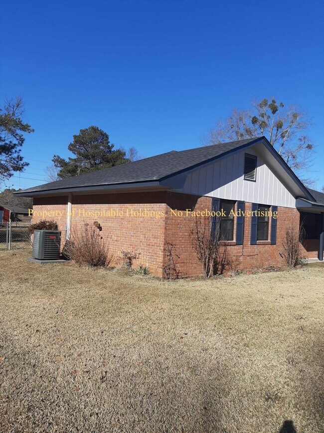 407 Concourse Rd in Columbus, MS - Building Photo - Building Photo