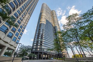 155 N Harbor Dr in Chicago, IL - Building Photo
