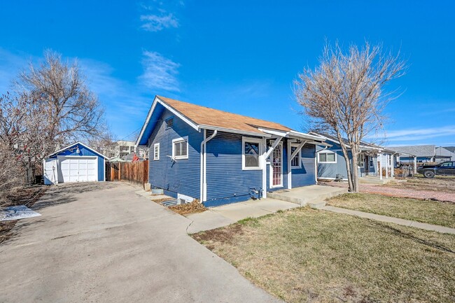 2963 S Fox St in Englewood, CO - Building Photo - Building Photo