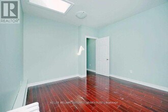 575 Dufferin St in Toronto, ON - Building Photo - Building Photo