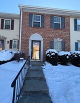 3705 Pinhorn Dr in Bridgewater, NJ - Building Photo