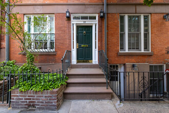 53 Horatio St in New York, NY - Building Photo - Building Photo