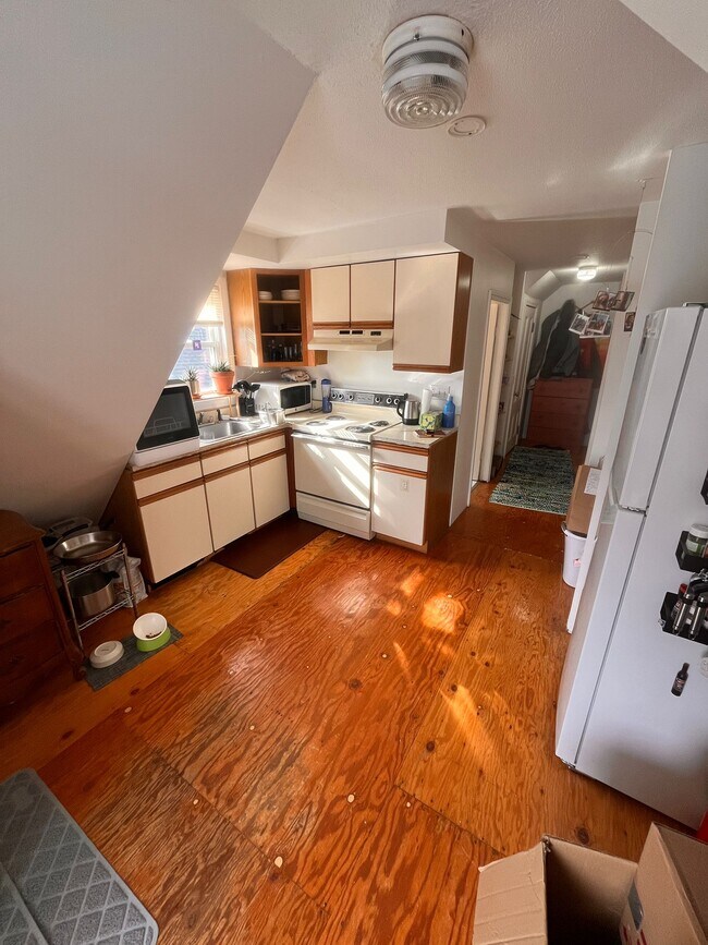 156 Morrison Ave, Unit #3