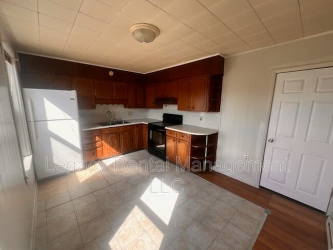 4-6 Broad St in Beaver Meadows, PA - Building Photo - Building Photo