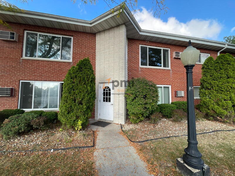 111 Harrington Ave in Crown Point, IN - Building Photo