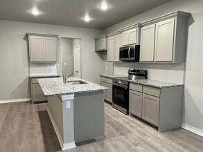 7803 96th St in Lubbock, TX - Building Photo - Building Photo