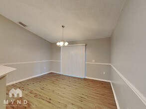 8537 English Oak Dr in Jacksonville, FL - Foto de edificio - Building Photo