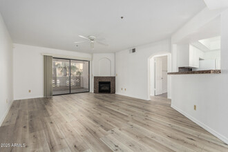 5104 N 32nd St in Phoenix, AZ - Building Photo - Building Photo