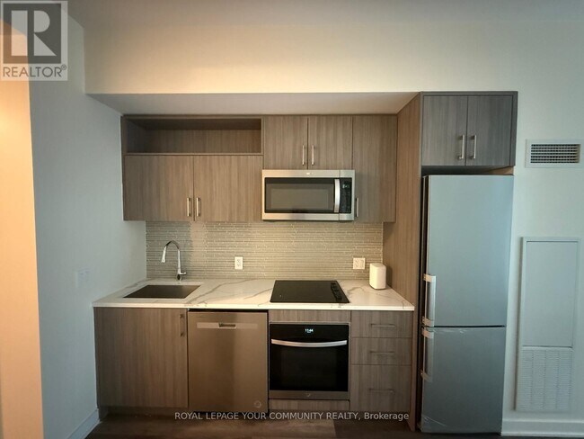 property at 70-1570 Princess St