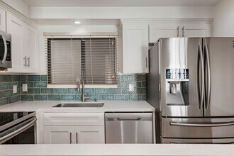 4132 E Mendez St in Long Beach, CA - Building Photo - Building Photo