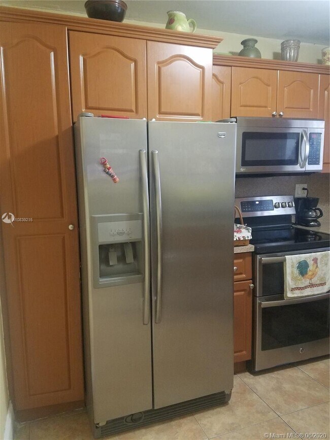 1111 NW 19th Ave-Unit -304 in Miami, FL - Building Photo - Building Photo