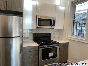 124 Peterborough St in Boston, MA - Building Photo - Building Photo