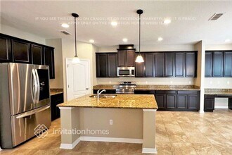 2042 Misty Glen Dr in Apopka, FL - Building Photo - Building Photo