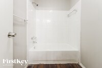 13323 Oak Ledge Dr photo'