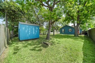 502 6th Ave N in Texas City, TX - Building Photo - Building Photo