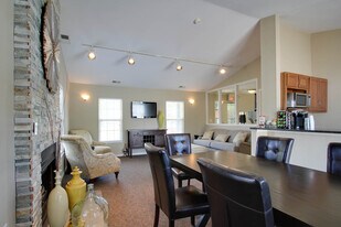 Hidden Creek in Grand Rapids, MI - Building Photo