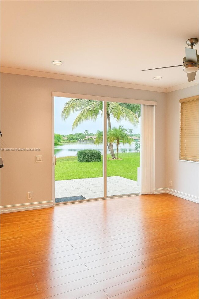 property at 1529 Salerno Cir