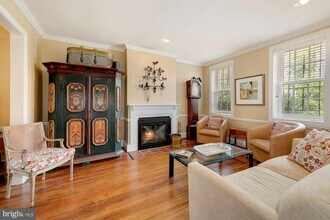 315 Constitution Ave NE in Washington, DC - Building Photo - Building Photo