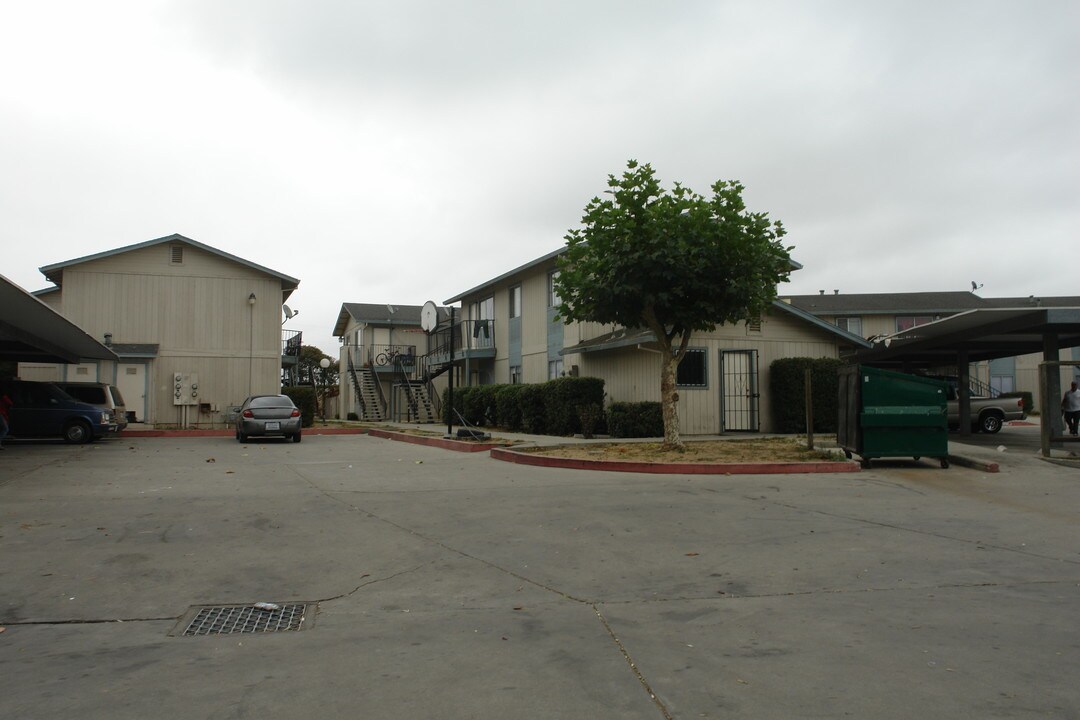 Del Monte Avenue Apartments in Castroville, CA - Building Photo