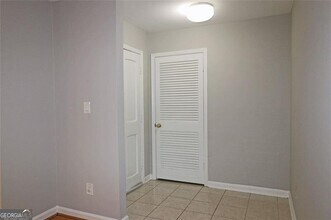 40 Glenald Way NW in Atlanta, GA - Building Photo - Building Photo