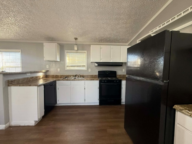 property at 1236 N Oaklane Rd